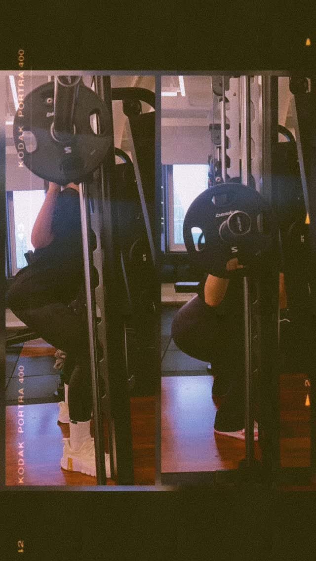 jju_1103 게시물 이미지: 20대 초반에 만난 회원이 30대 즈음 되어서도 함께 한다는건 꽤나 멋지고 행복한...