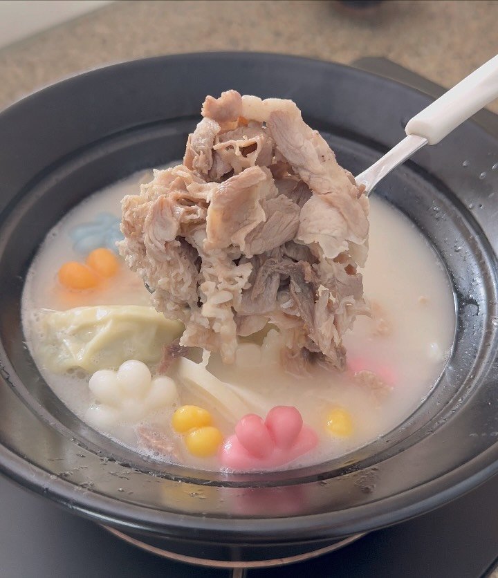 Photo by High_jjung / Park min jung on November 11, 2025. May be an image of congee, ramen, tofu, dumpling, porridge, vegetable and text.