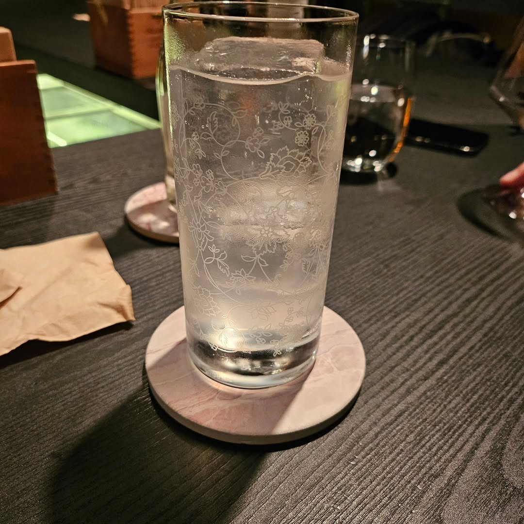 Photo by 박정목 on December 12, 2025. May be an image of sparkling water and text.
