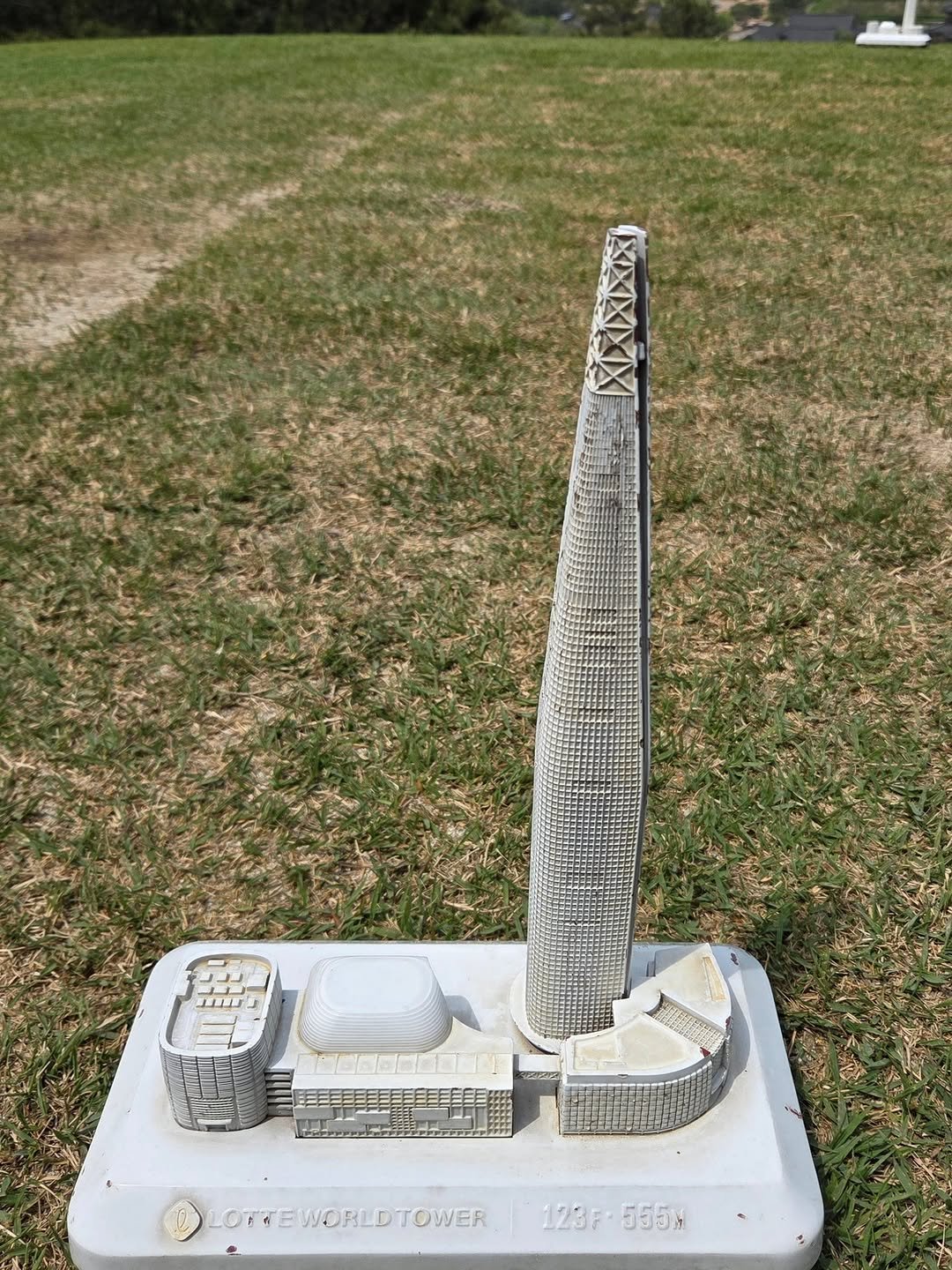 Photo by 조민규  Jo Min Kyu | Golf Pro ⛳️ on April 26, 2026. May be an image of childrens toy, scale, portable cassette player, typewriter, telephone and text.