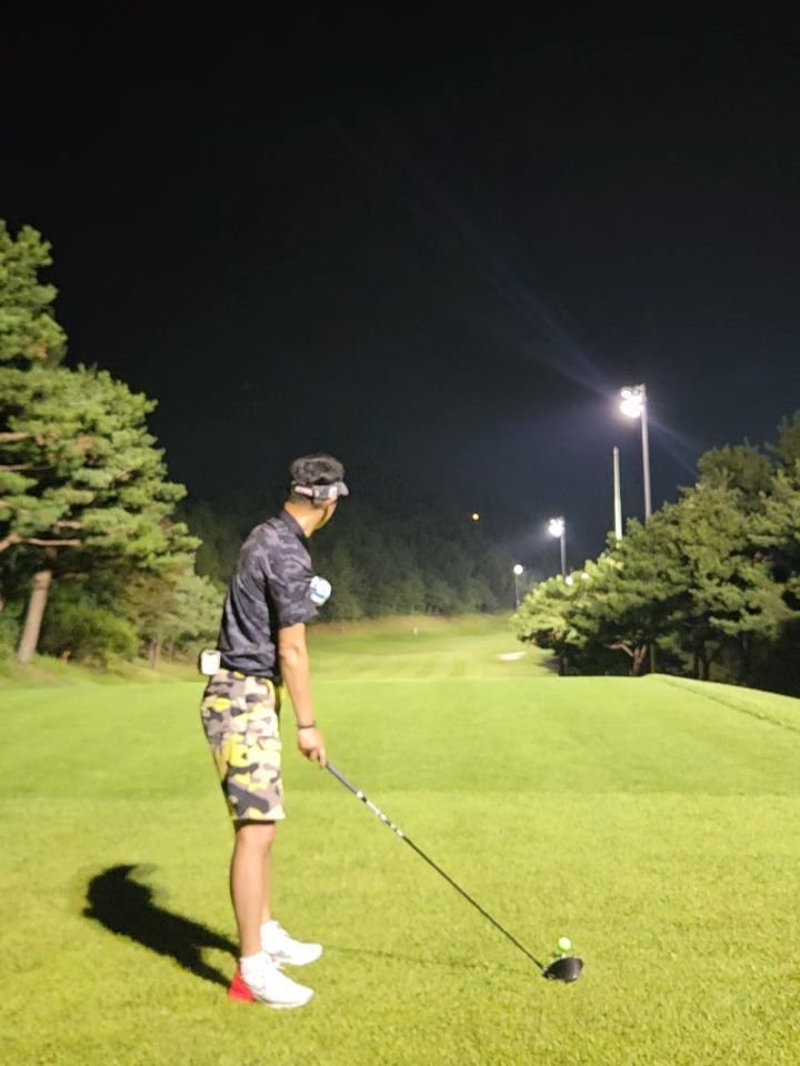 jmk__golf 게시물 이미지: 야간 라운딩🌙⛳.
공 잘 치는 형님들이랑 라운딩을 가면 느끼는 공통점이 있습니다....