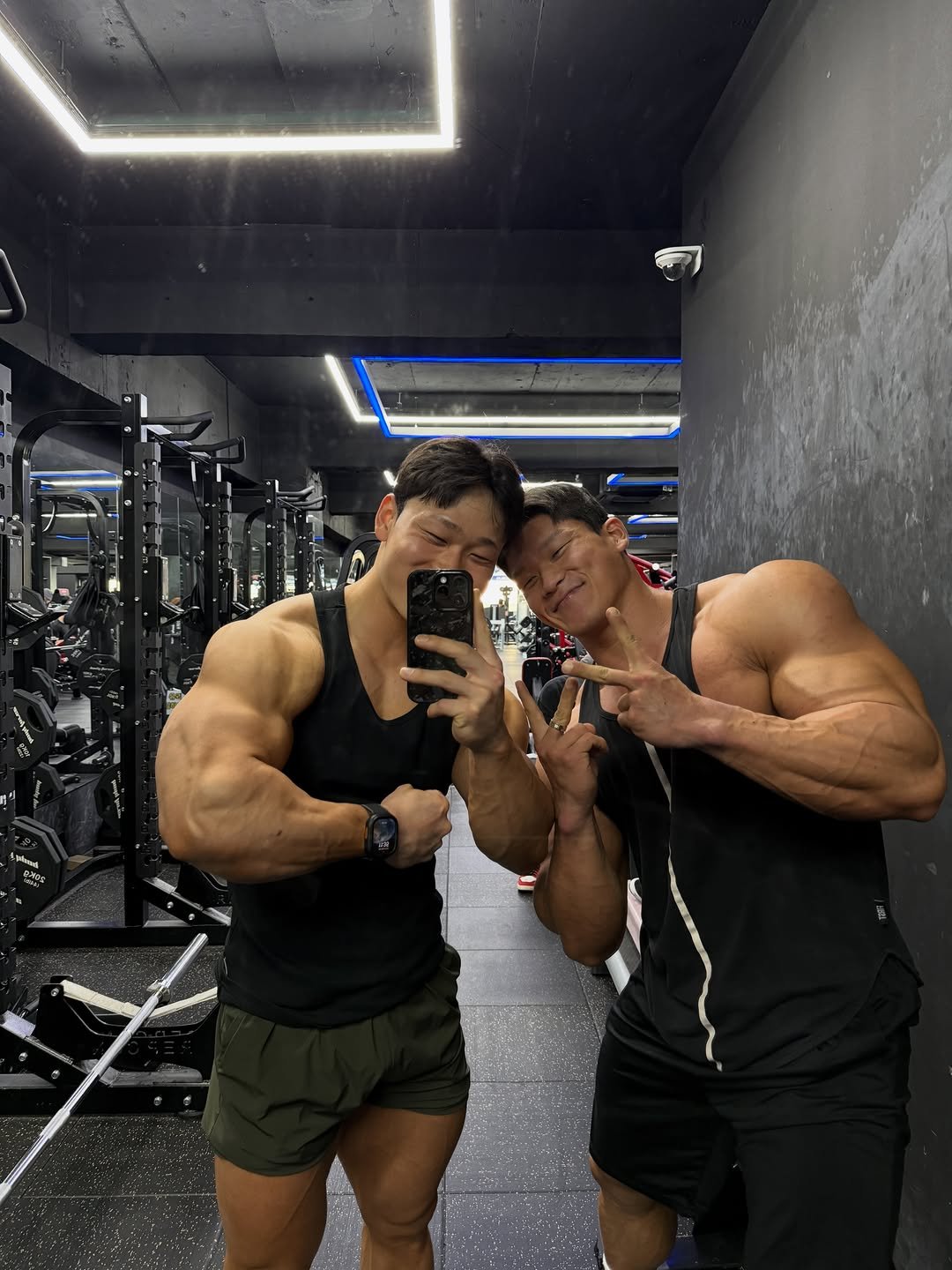 jo_gym02 게시물 이미지: @105_minn 민재형이랑 당기기 운동 촬영완료🔥