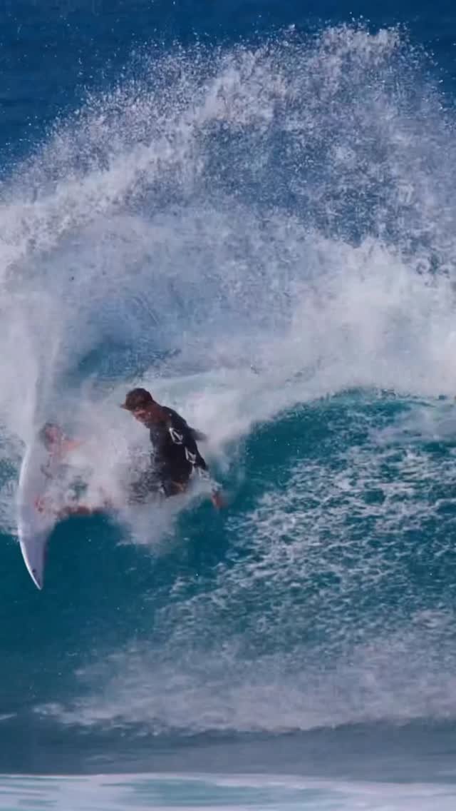 joaochumbinho 게시물 이미지: “Melhor de jeito de chegar no outside em Pipe...