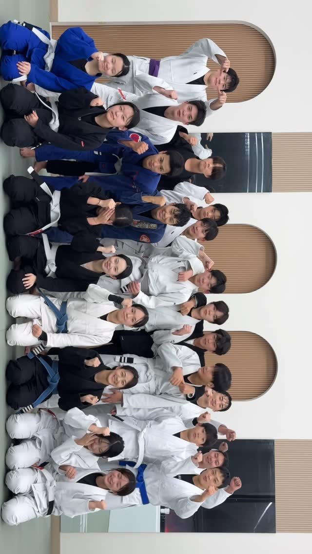 john.frankl.laveniche 게시물 이미지: 거울 잘 닦겠습니다^^;;
#🥋 #주짓수 #柔術 #JiuJitsu #BJJ