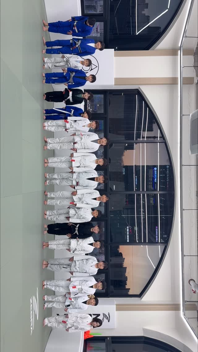 john.frankl.laveniche 게시물 이미지: 한파대피소🥶=체육관❤️‍🔥
#🥋 #주짓수 #柔術 #JiuJitsu #BJJ