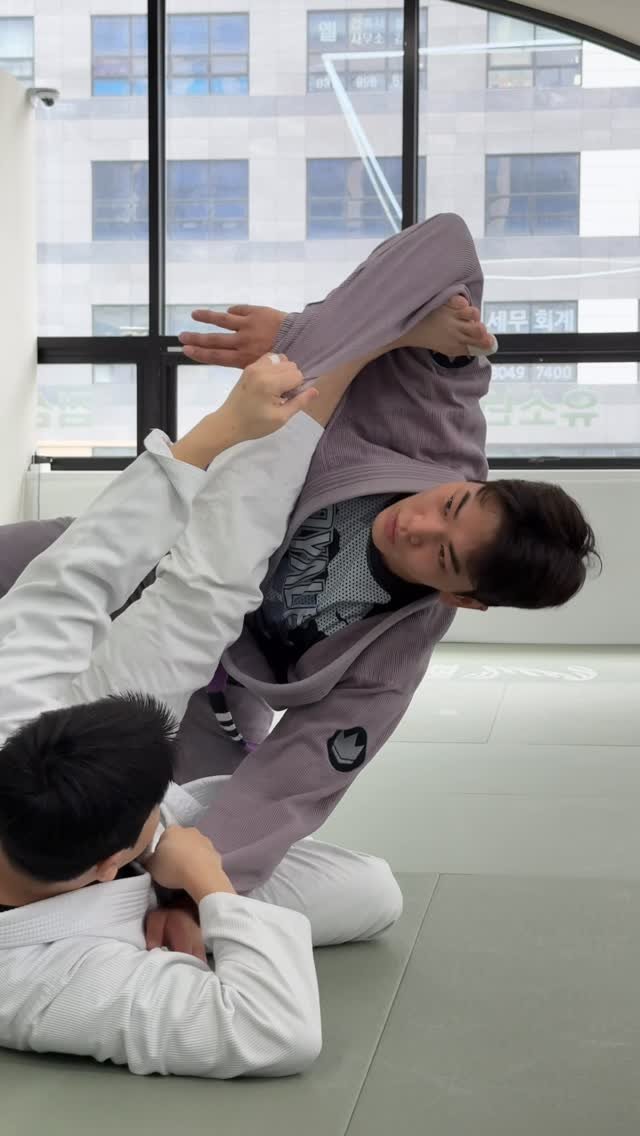 john.frankl.laveniche 게시물 이미지: 굿모닝
#🥋 #주짓수 #柔術 #JiuJitsu #BJJ