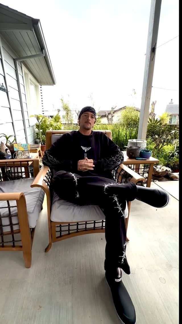 johnmel_ 게시물 이미지: @darcsportathletics giving back for new...