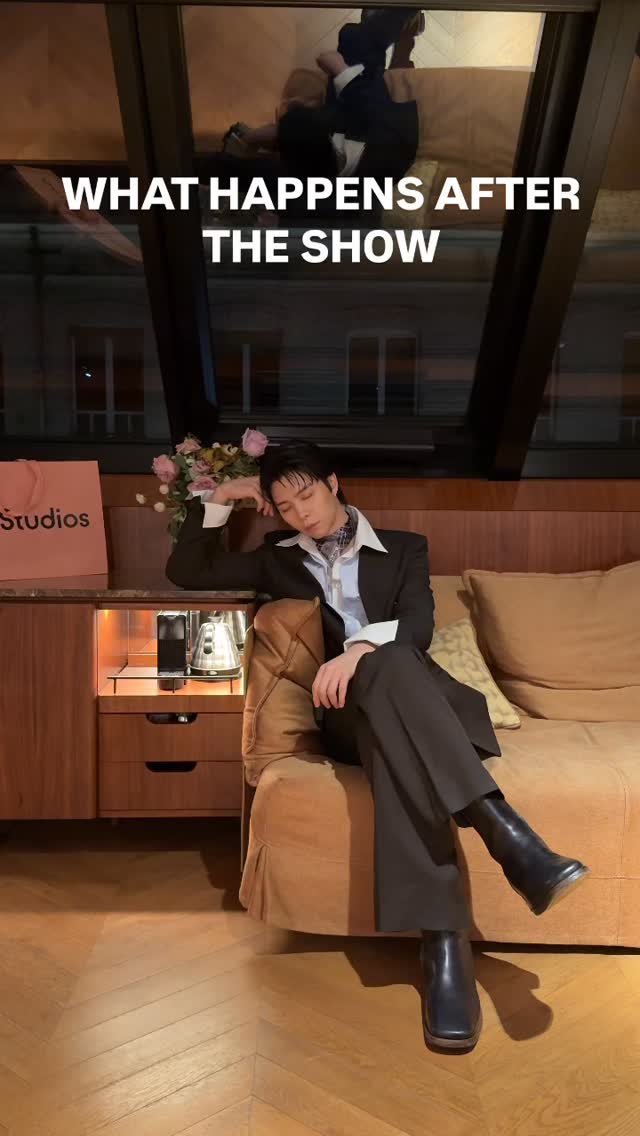 johnnyjsuh 게시물 이미지: what happens after the show #acnestudios