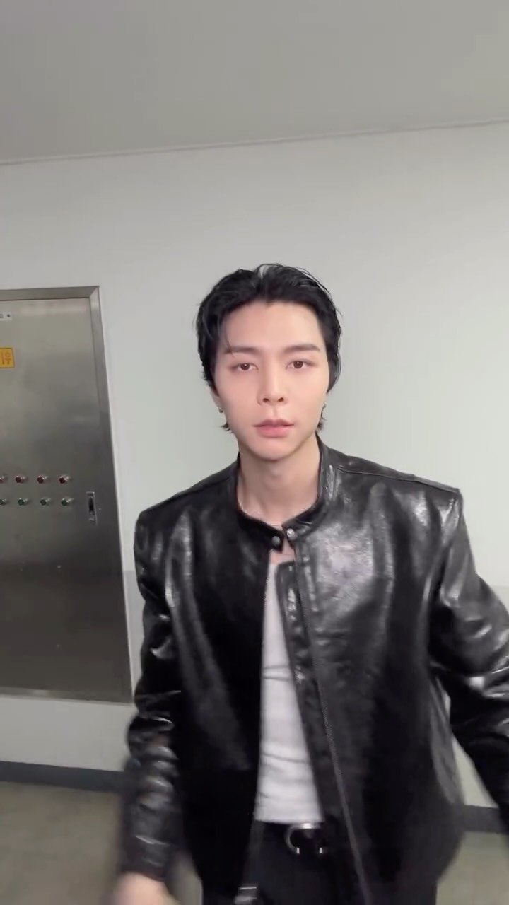 johnnyjsuh 게시물 이미지: its my birthday