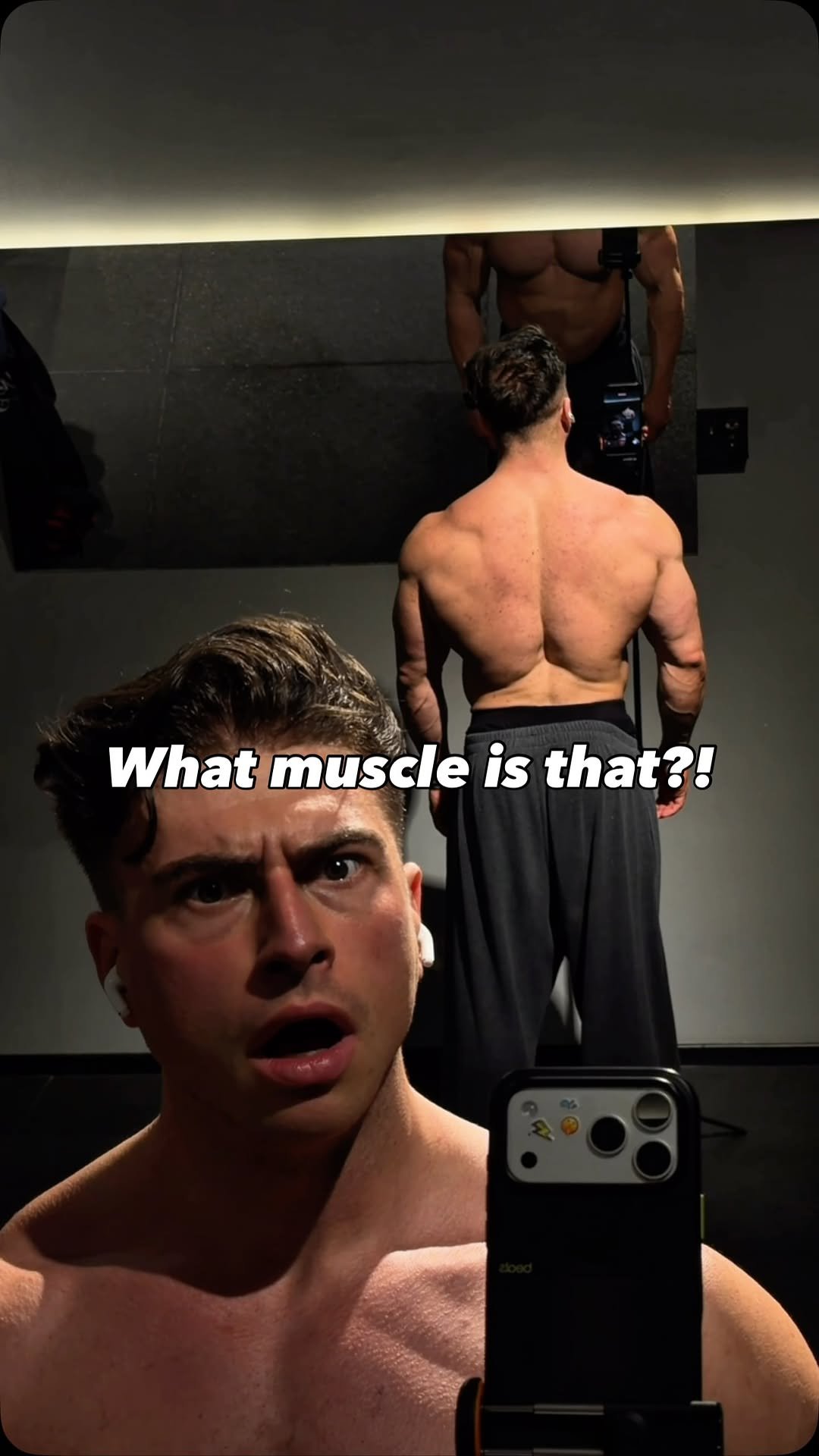 johnymuenster 게시물 이미지: Next level muscle control!🔥
What should I flex...