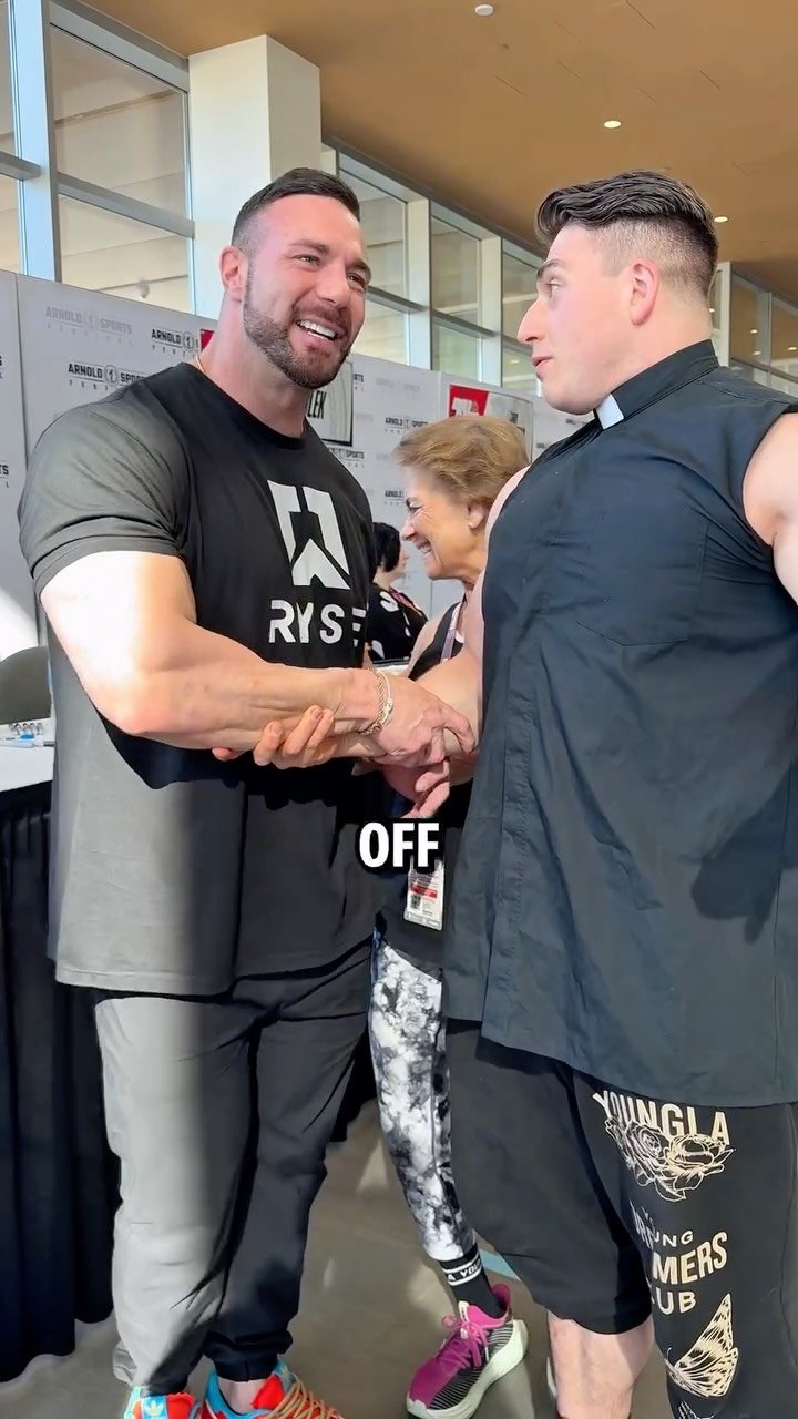 johnymuenster 게시물 이미지: Priest Johny Arnold seeking Noel’s...