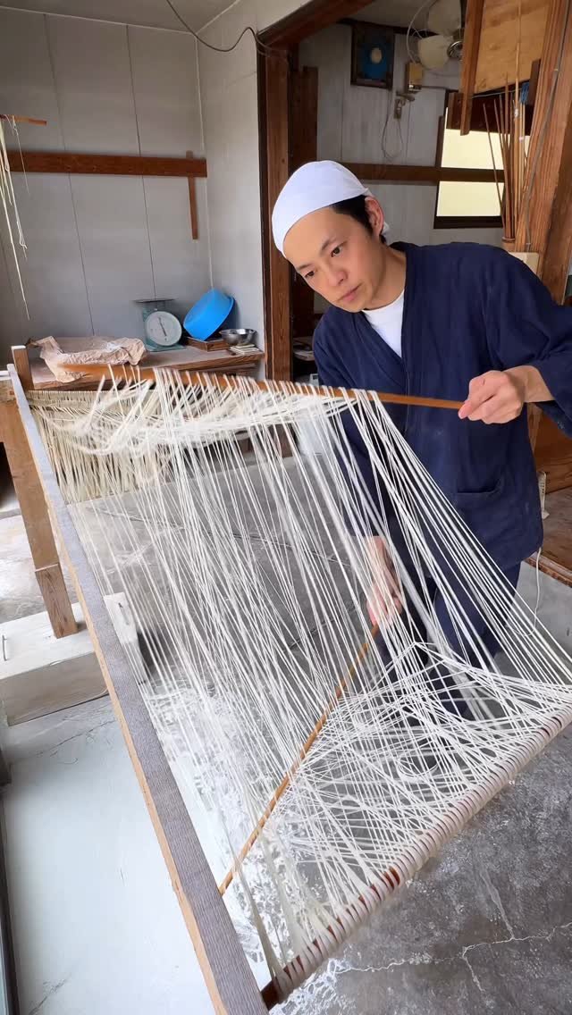 joker_gourmet 게시물 이미지: 予約2年待ち！300年以上続く全工程手作りそうめんを紹介します🎐

【雪の糸素麺...