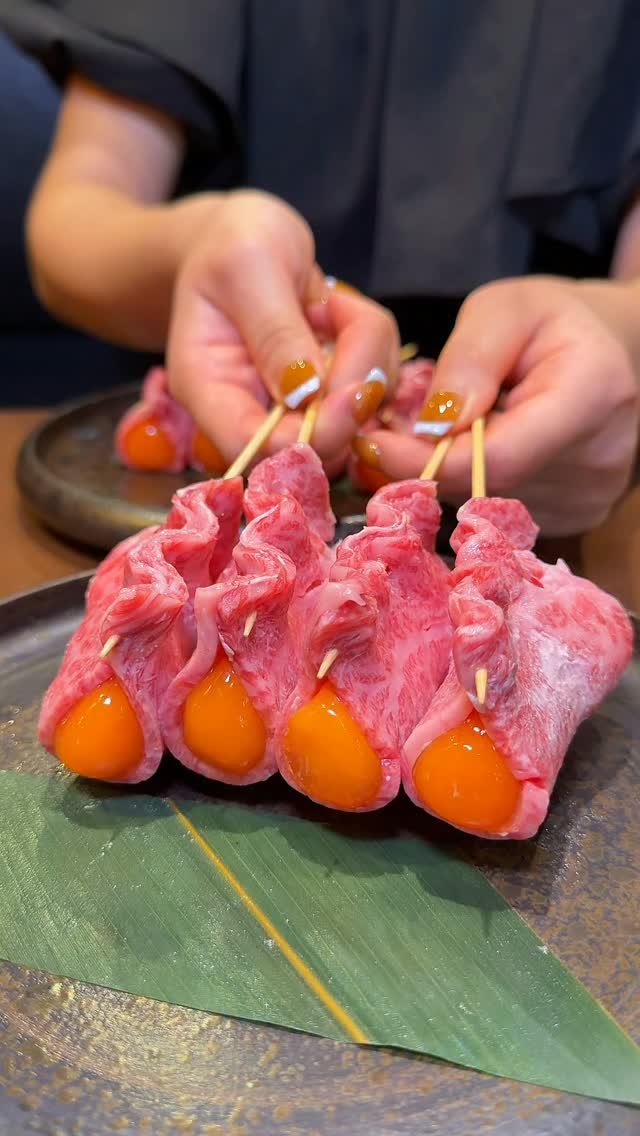 joker_gourmet 게시물 이미지: 卵黄とご飯を包み込んだ絶品"ちょうちんロース"を紹介します🥩

【TOKYO焼肉ごぉ...