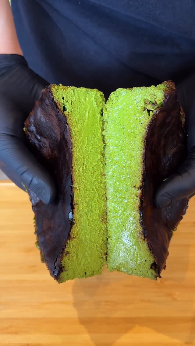joker_gourmet 게시물 이미지: とろとろで濃厚な抹茶バスクチーズケーキを紹介します🍵

【T-bear...