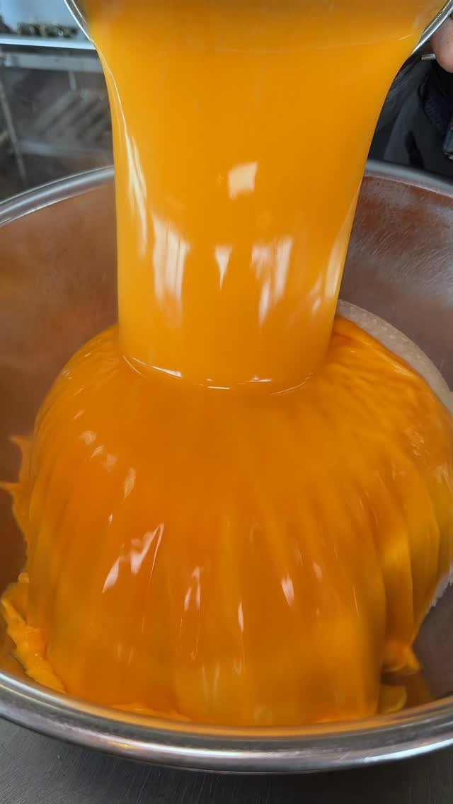 joker_gourmet 게시물 이미지: 大量の卵でコーティングしたパラパラにんにく炒飯を紹介します🧄

【台湾ラーメン...