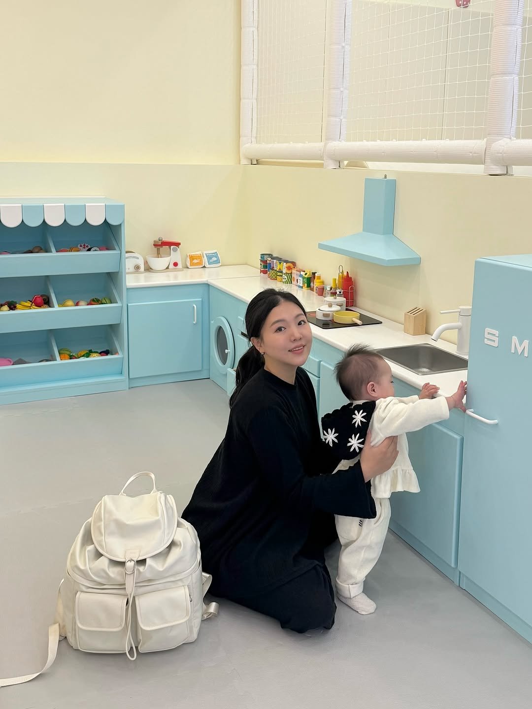 Photo shared by 죠니 혹은 체리대박맘 on November 27, 2025 tagging @mikastudio_official. May be an image of baby and hospital.