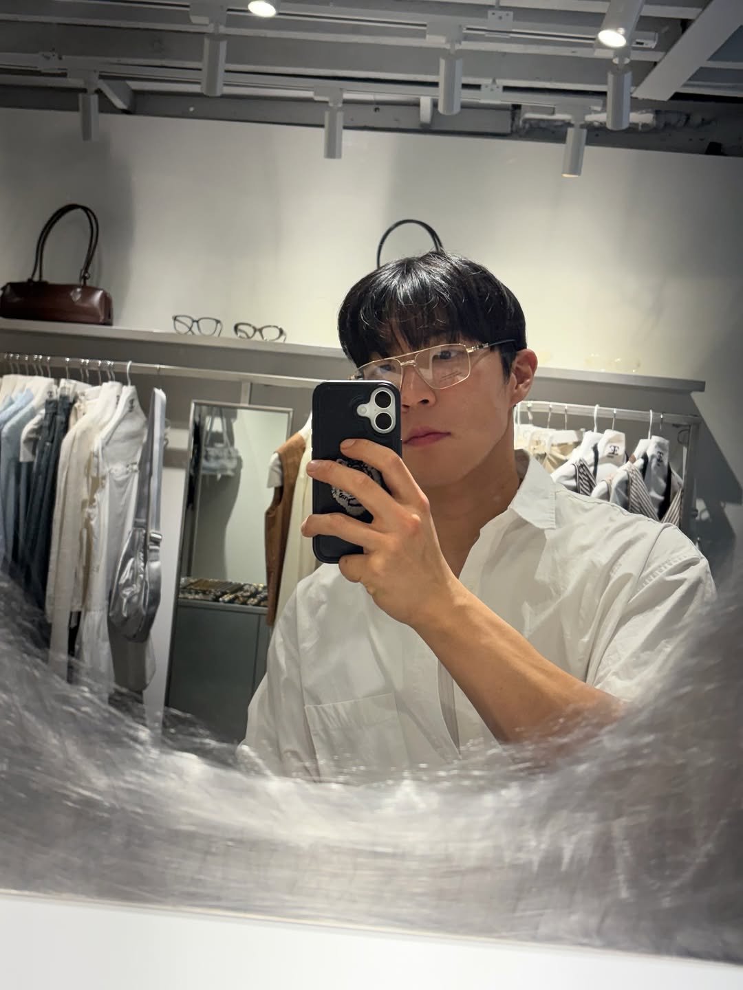jong_be_a 게시물 이미지: 운동복 안입는 날.
나에겐 흔치 않아.