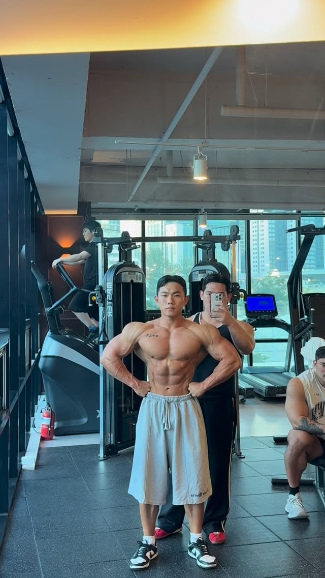 jongbae_s 게시물 이미지: 다이어트9주차.
.
.
.
COACH: @hellsik_