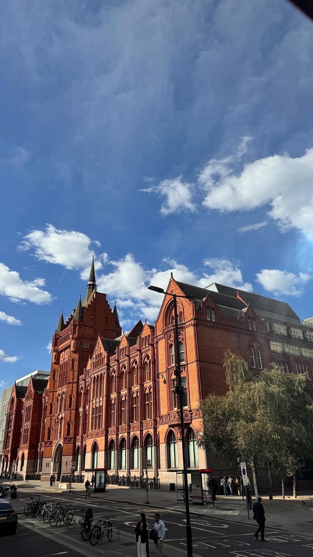 jongsan747 게시물 이미지: #cityoflondon #런던타워브릿지 #스카이가든 #무료지만줄서시간아까움