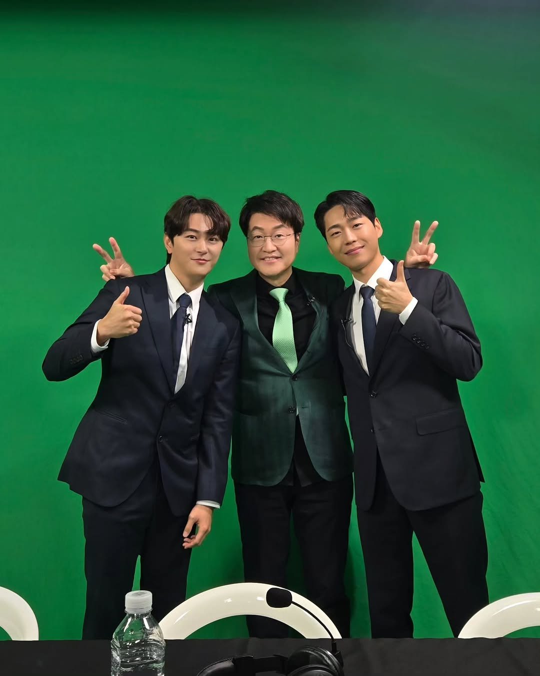 jonqwoolee 게시물 이미지: 평소 너무 팬이고 챙겨보던 유튜브 채널 <빠더너스 BDNS>에 중계진으로 촬영하고...