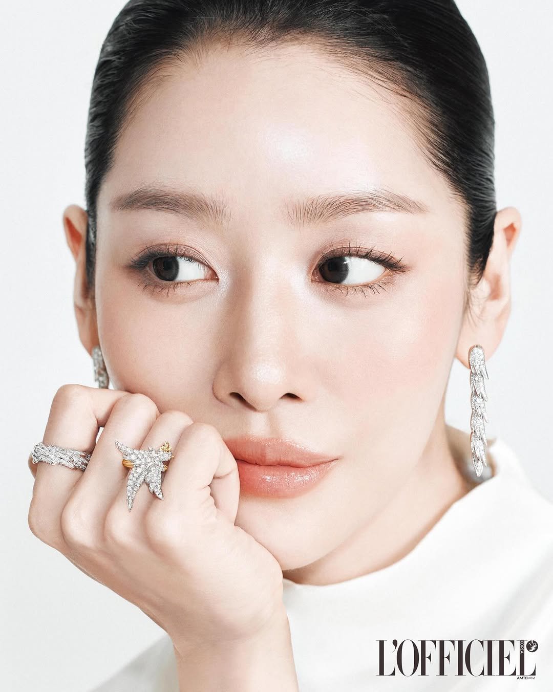 jooyoungthej 게시물 이미지: 🤍 @tiffanyandco

인터뷰는 <로피시엘 yk에디션>에서 만나보세요!