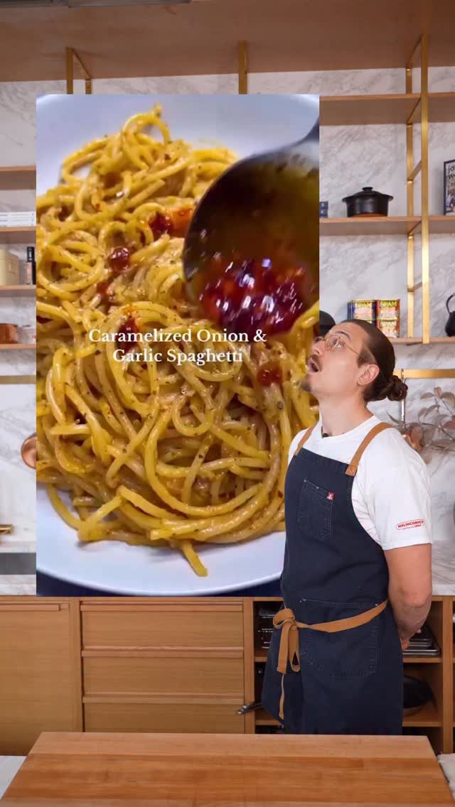 joshuaweissman 게시물 이미지: Caramelized onion spaghetti???