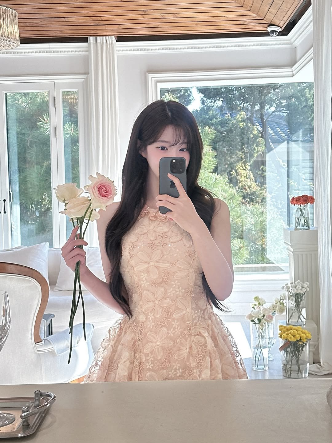 Photo by 강지은 on December 05, 2025. May be an image of dress.