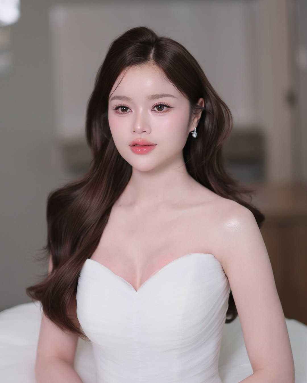 Photo shared by Makeup Artist - Korean & Thai  style🇰🇷🇹🇭 on March 12, 2026 tagging @tum_hair9. May be an image of one or more people, braids, makeup, dress and text.