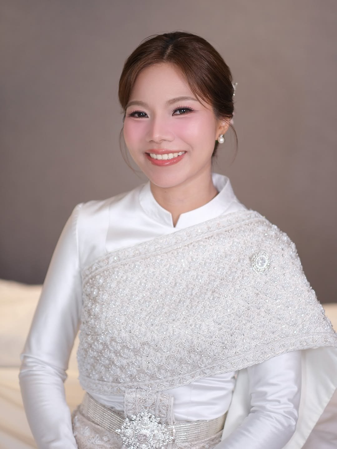 Photo by Makeup Artist - Korean & Thai  style🇰🇷🇹🇭 on March 24, 2026. May be an image of one or more people, hair and text.