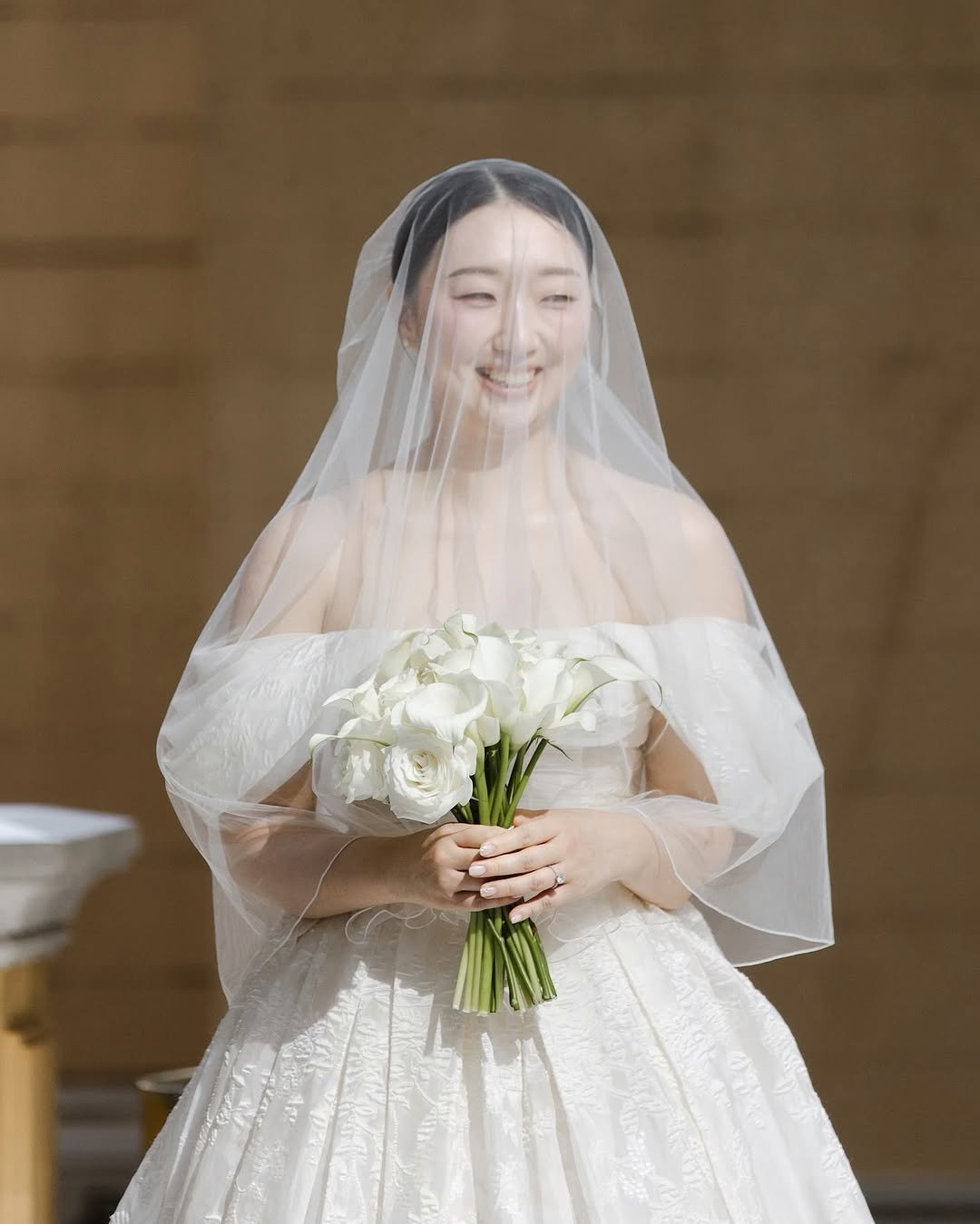 Photo by Makeup Artist - Korean & Thai  style🇰🇷🇹🇭 on March 12, 2026. May be an image of wedding and text.