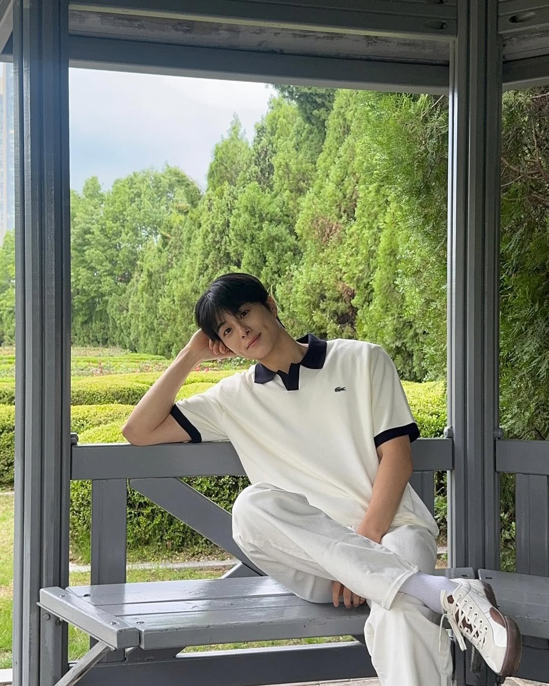 Photo shared by 정건주 on May 30, 2025 tagging @lacoste.