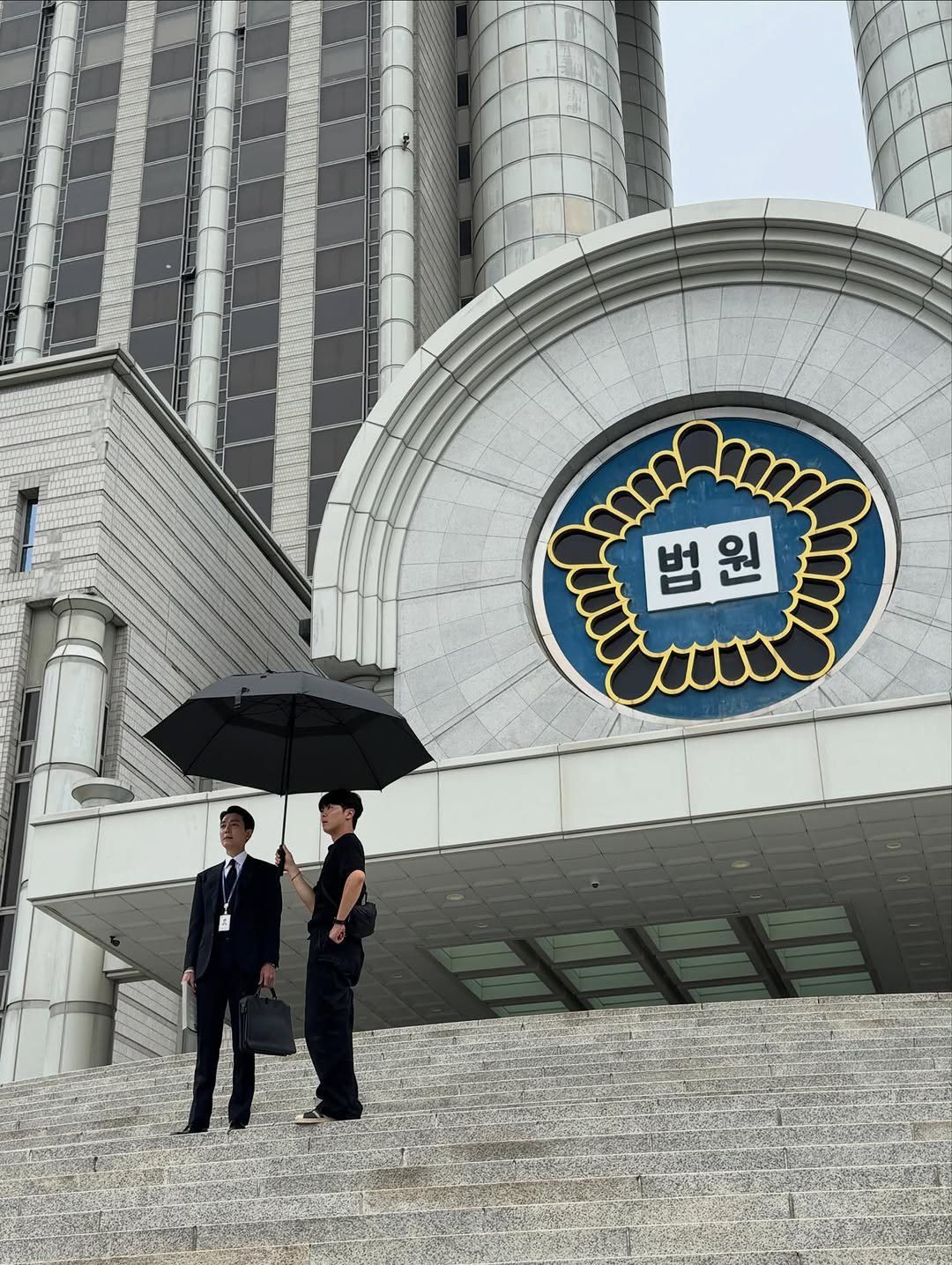 Photo by 정경호 / 정스타 on December 05, 2025.