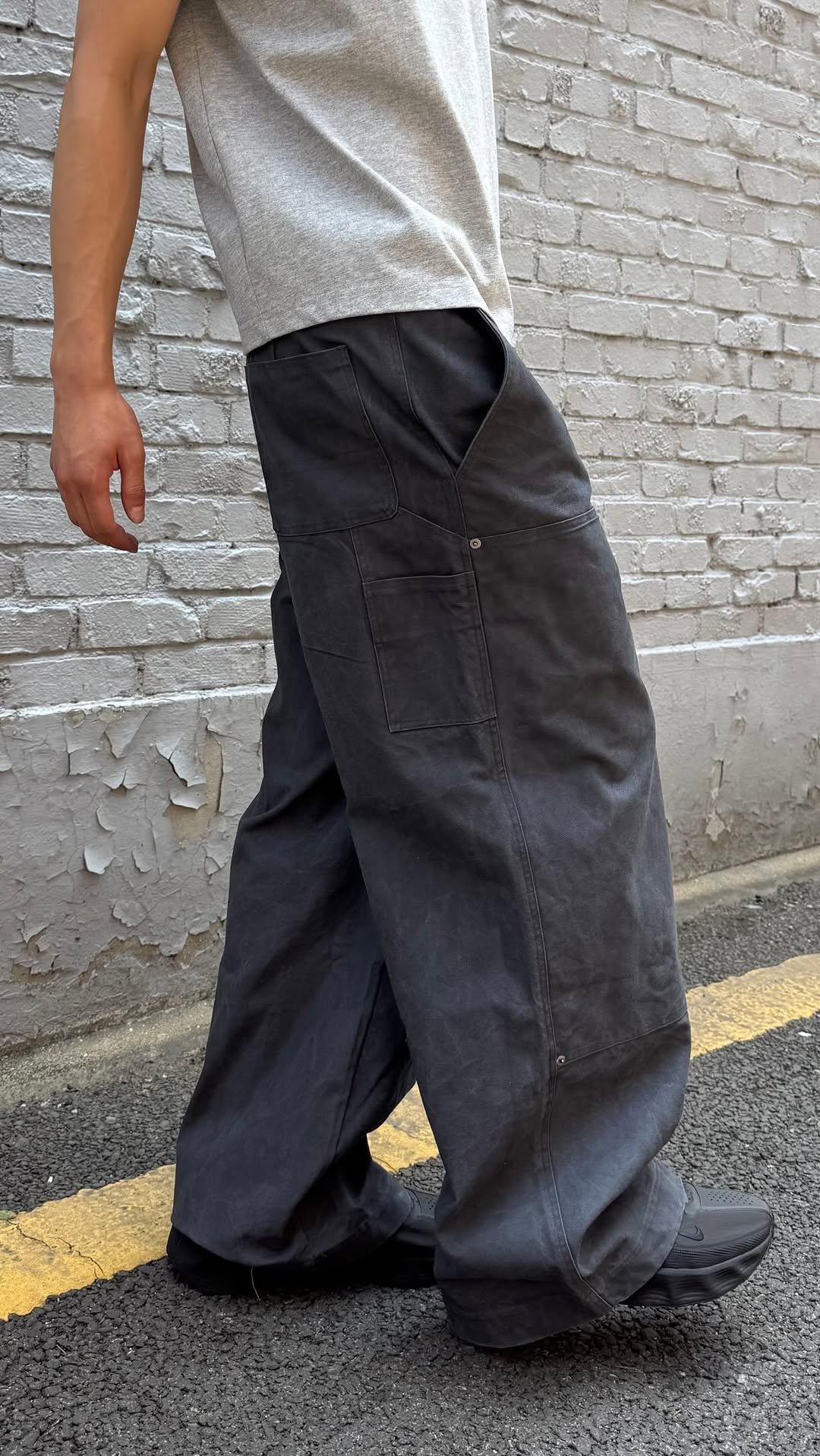 juan_lofficiel 게시물 이미지: 26HS RELEASE ’URBAN NEUTRAL‘

Look 1

스트라이프 하프...