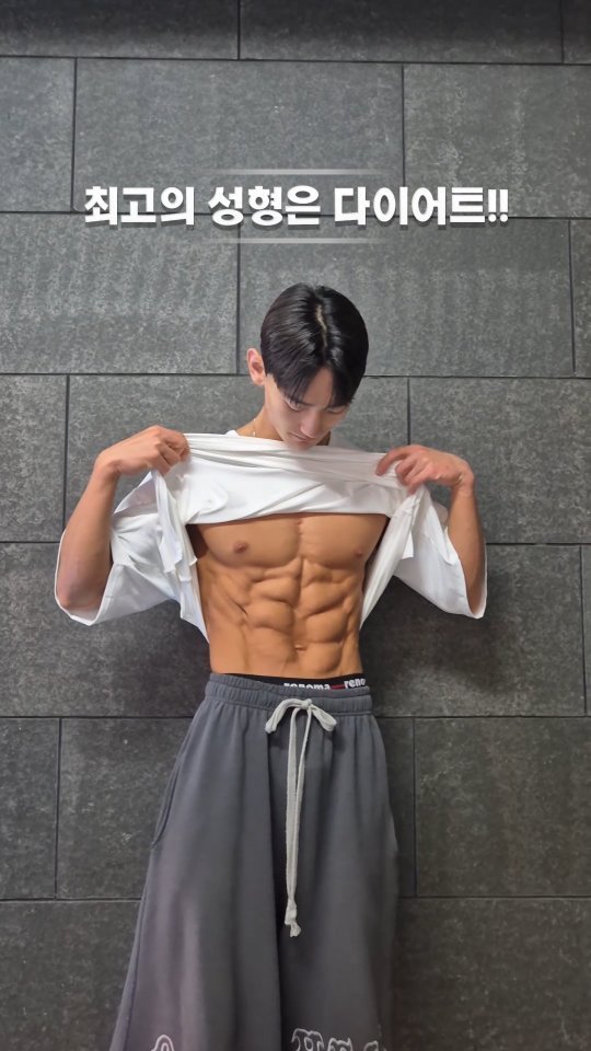 judybuilder 게시물 이미지: “솔직히 얼굴보다 체지방이 문제였다"

벌써 올해 1/4 지났다.

다이어트 목표...