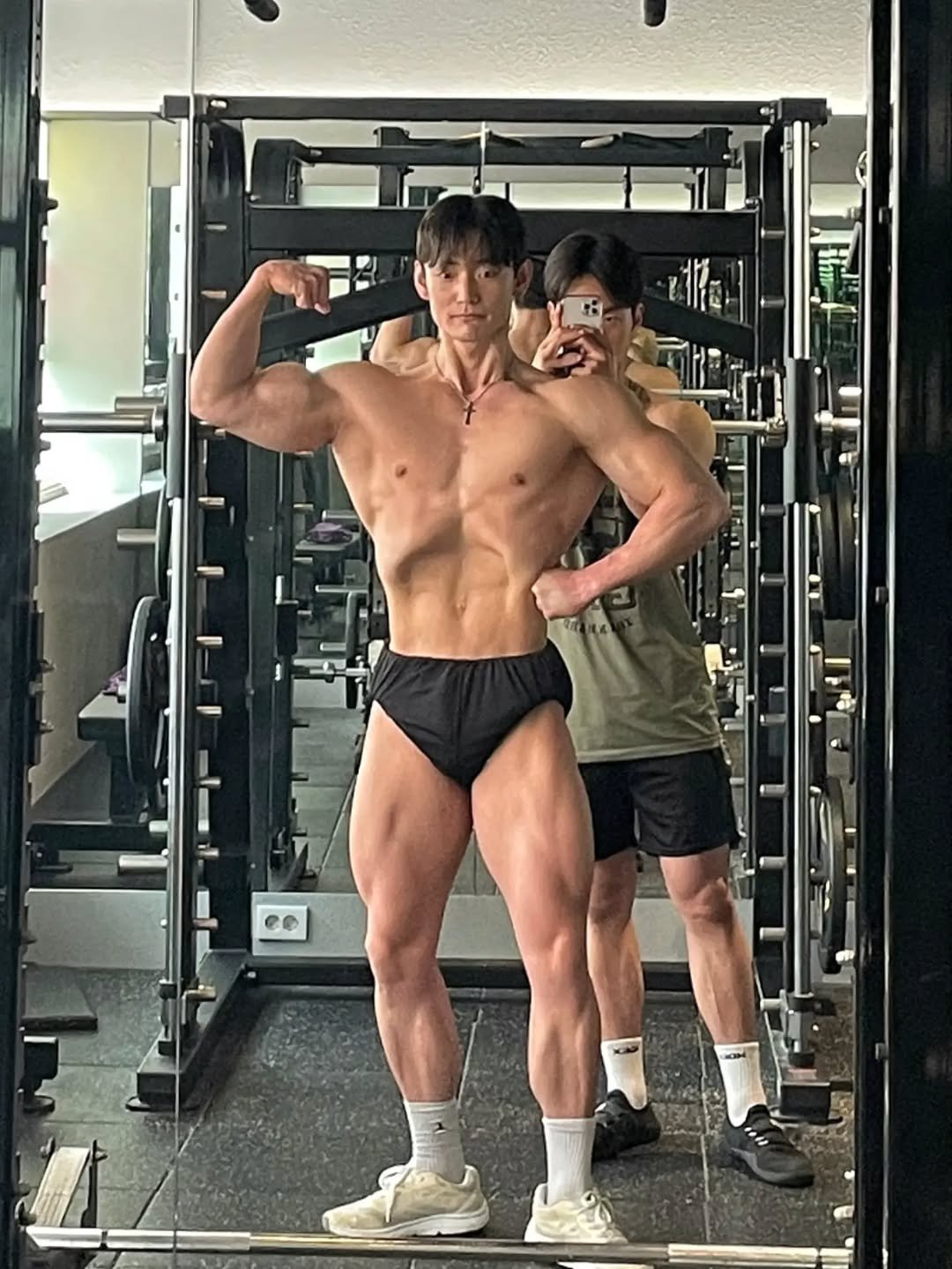 judybuilder 게시물 이미지: 주디빌더란 이름에 걸맞는 몸 만들기💪🏽

오랜만에 @hwi_chan_im 쌤 덕분에...