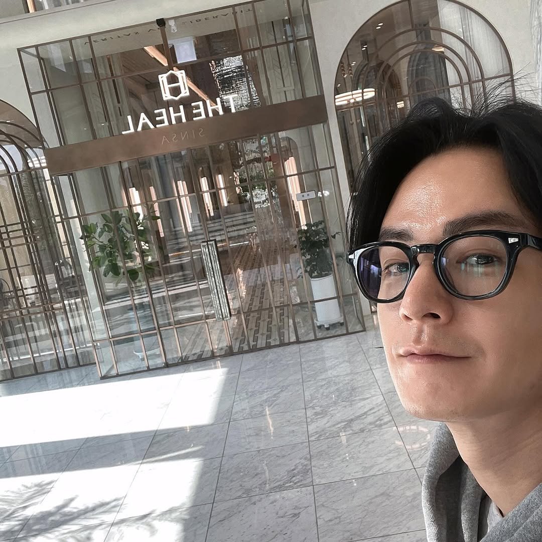 Photo shared by 임주환. Lim Juhwan. on April 25, 2025 tagging @the_heal_derma, and @thehealpark.