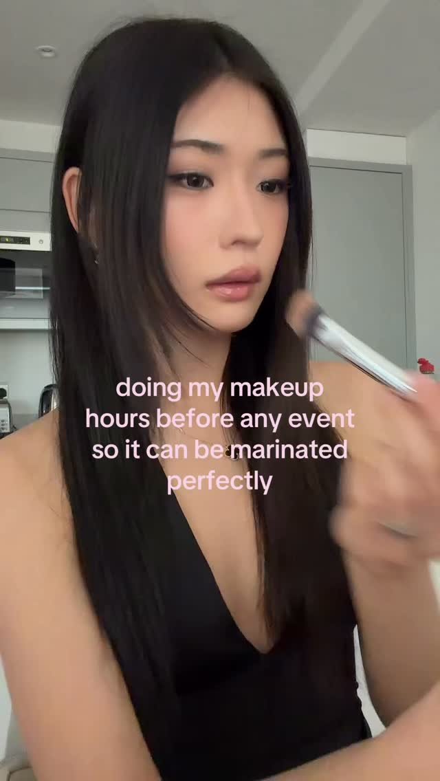 juliama 게시물 이미지: it just feels weird idk