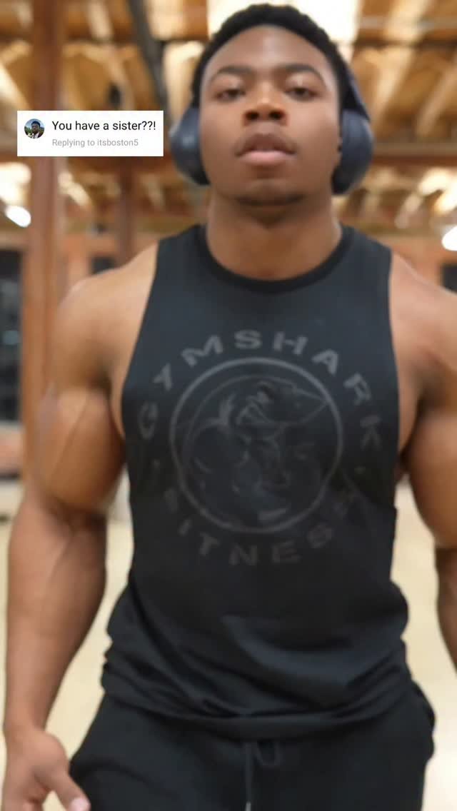 julianxf1tness 게시물 이미지: Use code FITZ10 for anything @gymshark and...