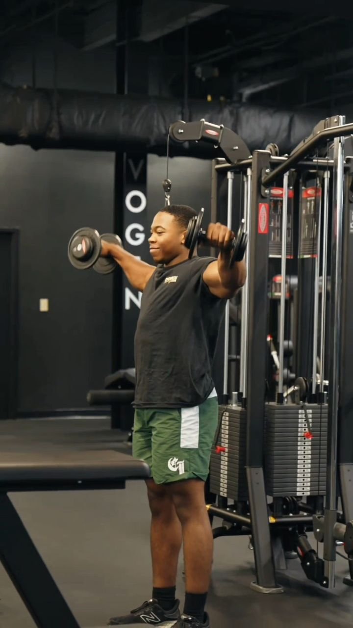 julianxf1tness 게시물 이미지: No Arms for a whole month...🫩 @hanyrambod #19...