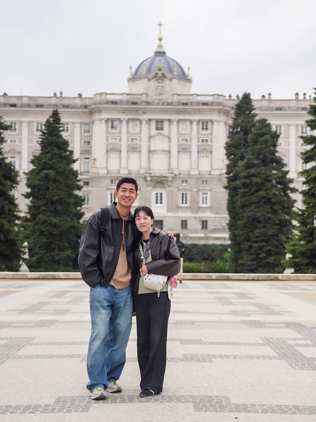 Photo by Junhyeok__s on November 06, 2025. May be an image of one or more people and text.