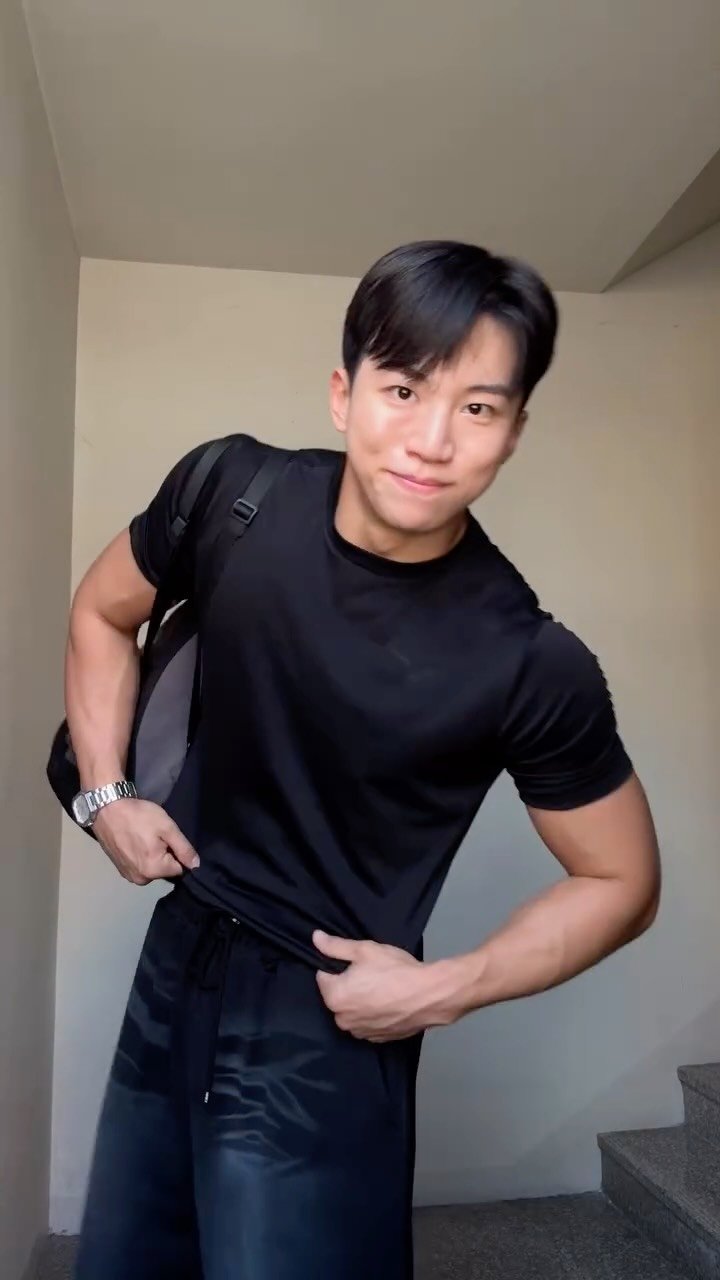 jun_o_o7 게시물 이미지: 우리 어디서 본 적 있는 것 같은데

.
.
.
착장 정보...