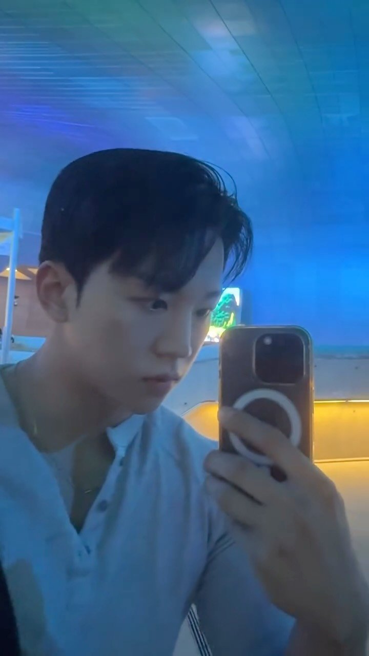 jun_o_o7 게시물 이미지: 바닷속 거울