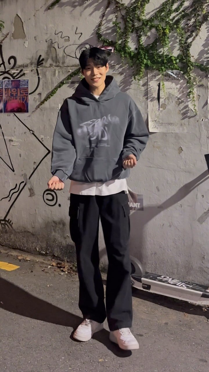 jun_seonng 게시물 이미지: 당신의 취향은? Ver.2

@anolorcode 옷으로 가을코디해보기!
저는...