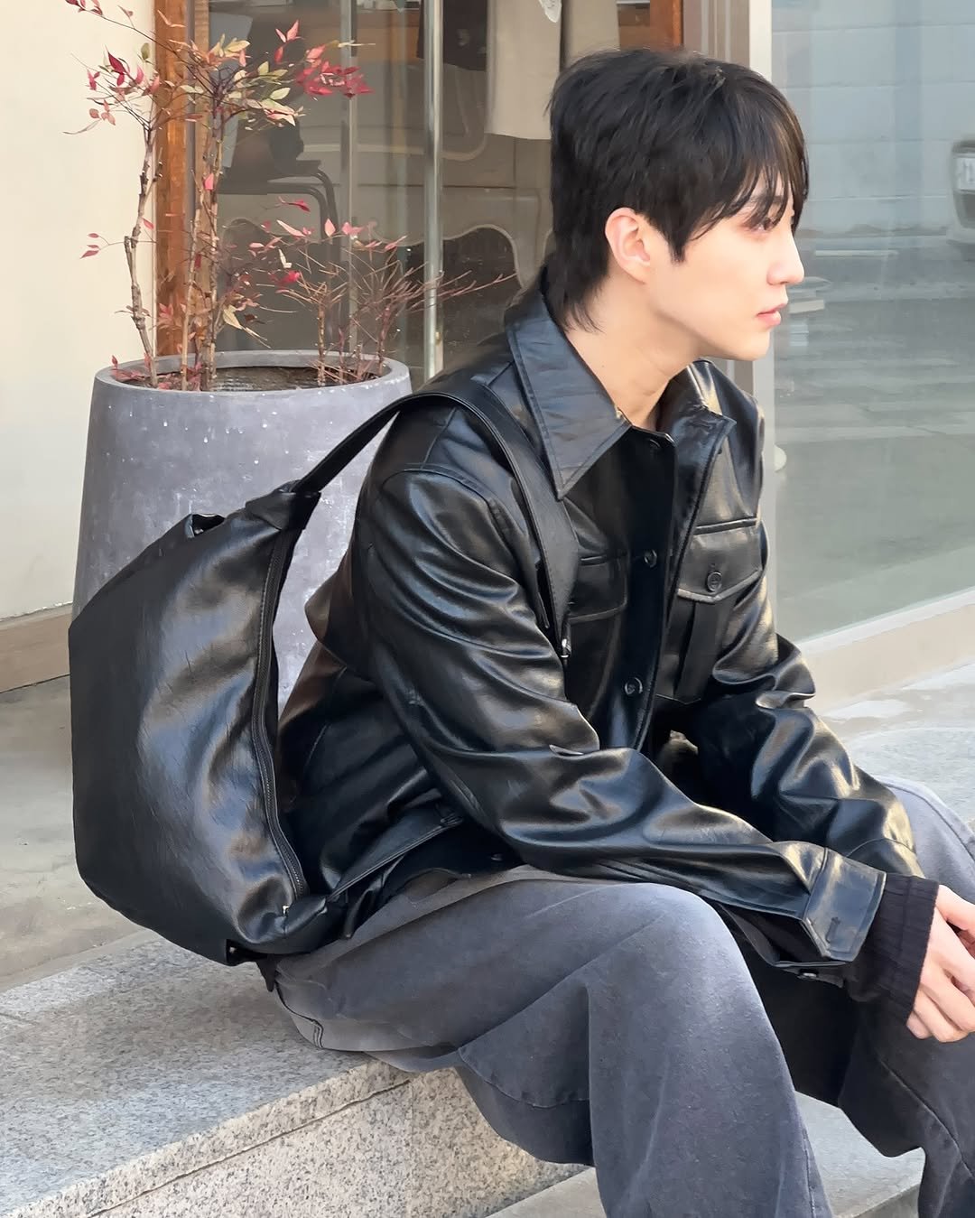 Photo by 준브로 JUNBRO / ᴊᴜɴᴏ on March 09, 2025.