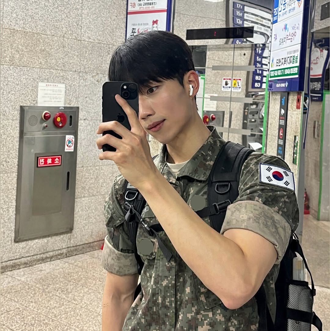 Photo by 경 원 on April 16, 2025.