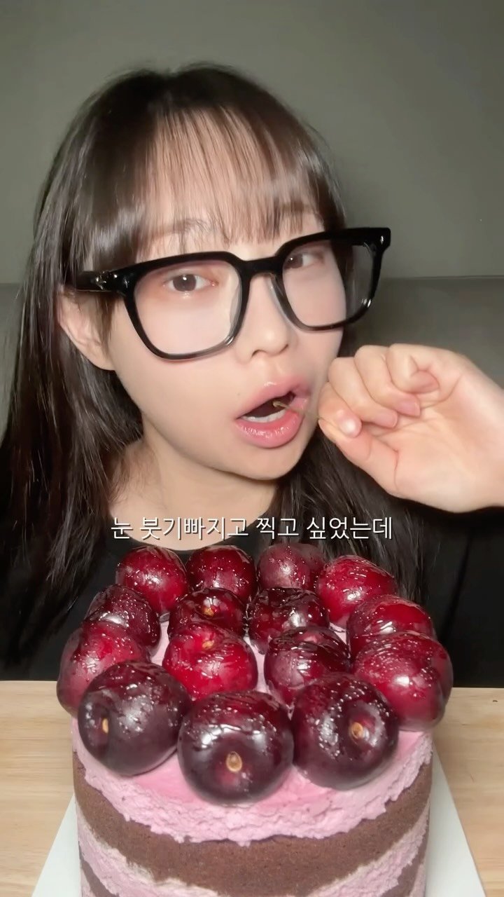 jung_eeelll 게시물 이미지: 인천 롯대백화점 지하1층
@maison_once_year 에서...