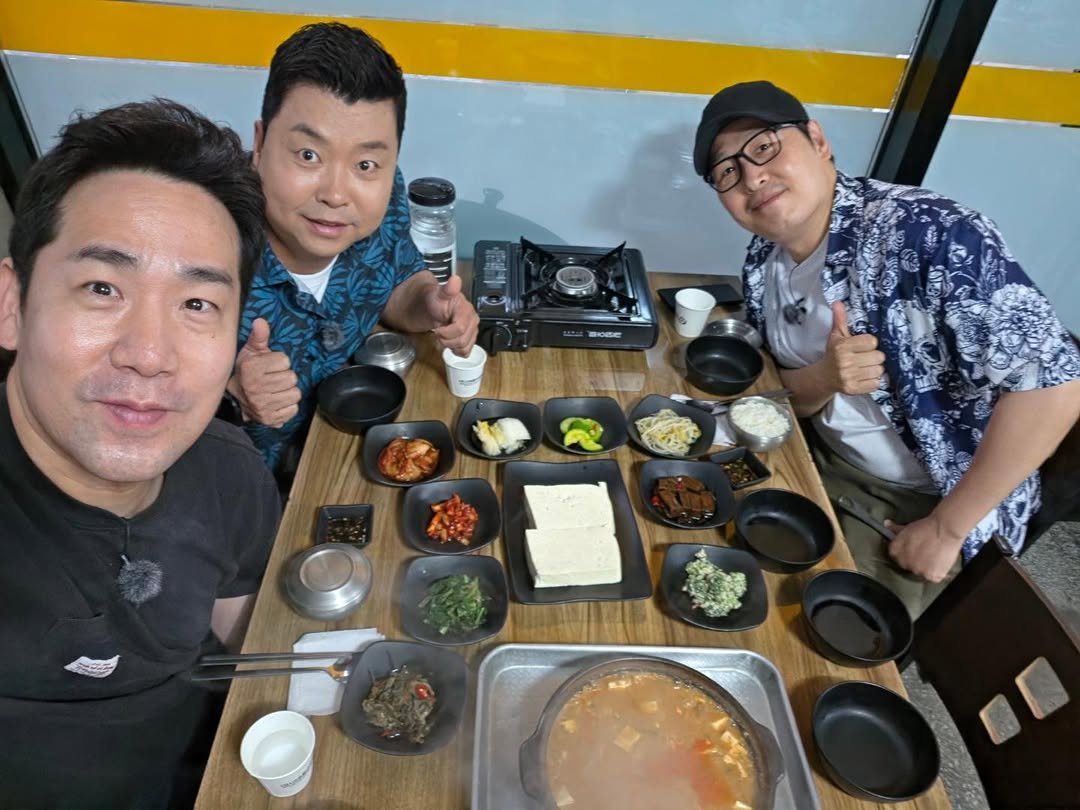 jung_hoyoung_caden_ 게시물 이미지: 최현석셰프님 오늘은 저희 동생들끼리만 맛있는거 먹고
웃고 떠들고 즐거웠나봐요...