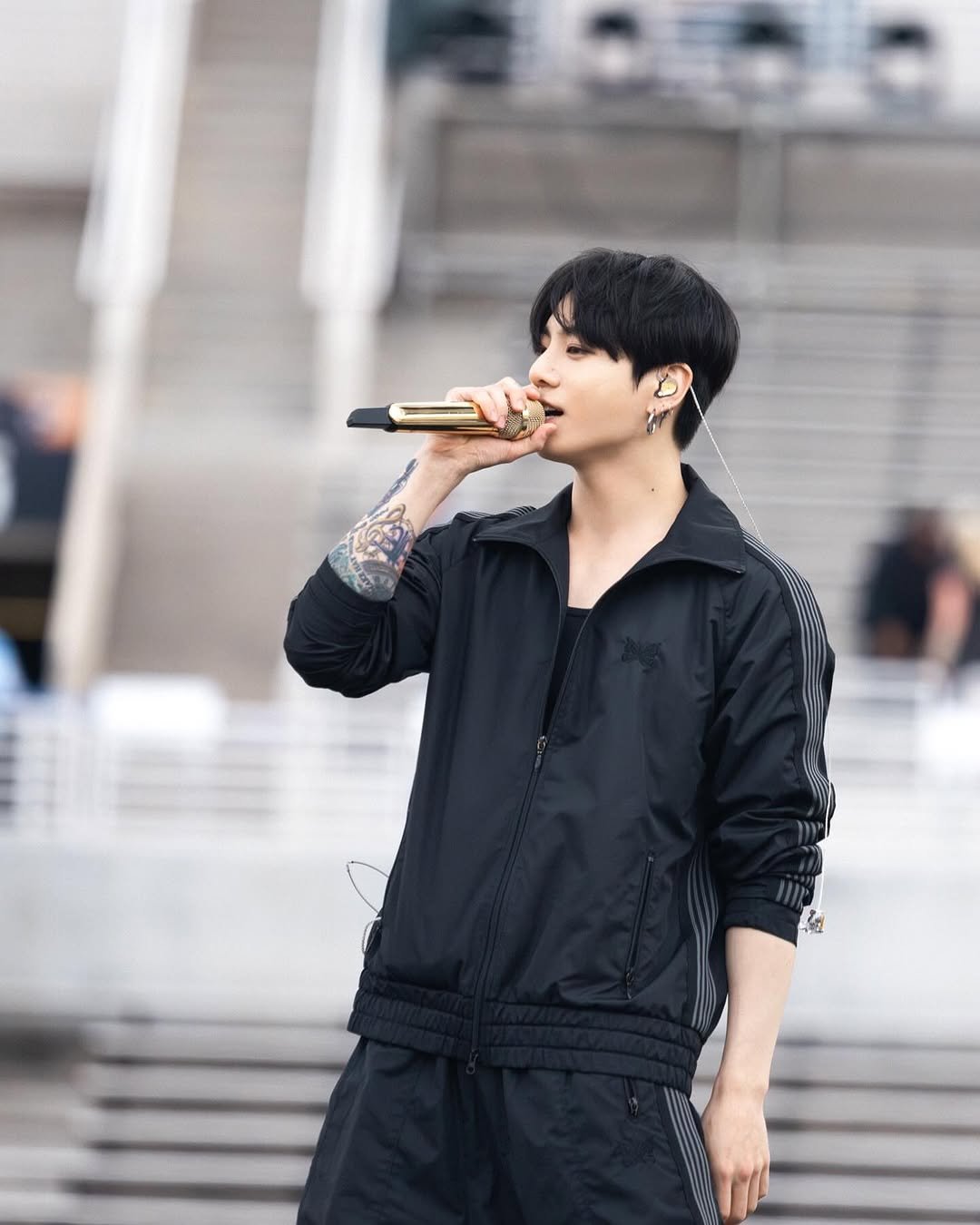 jungkook_bighitentertainment 게시물 이미지: 💜