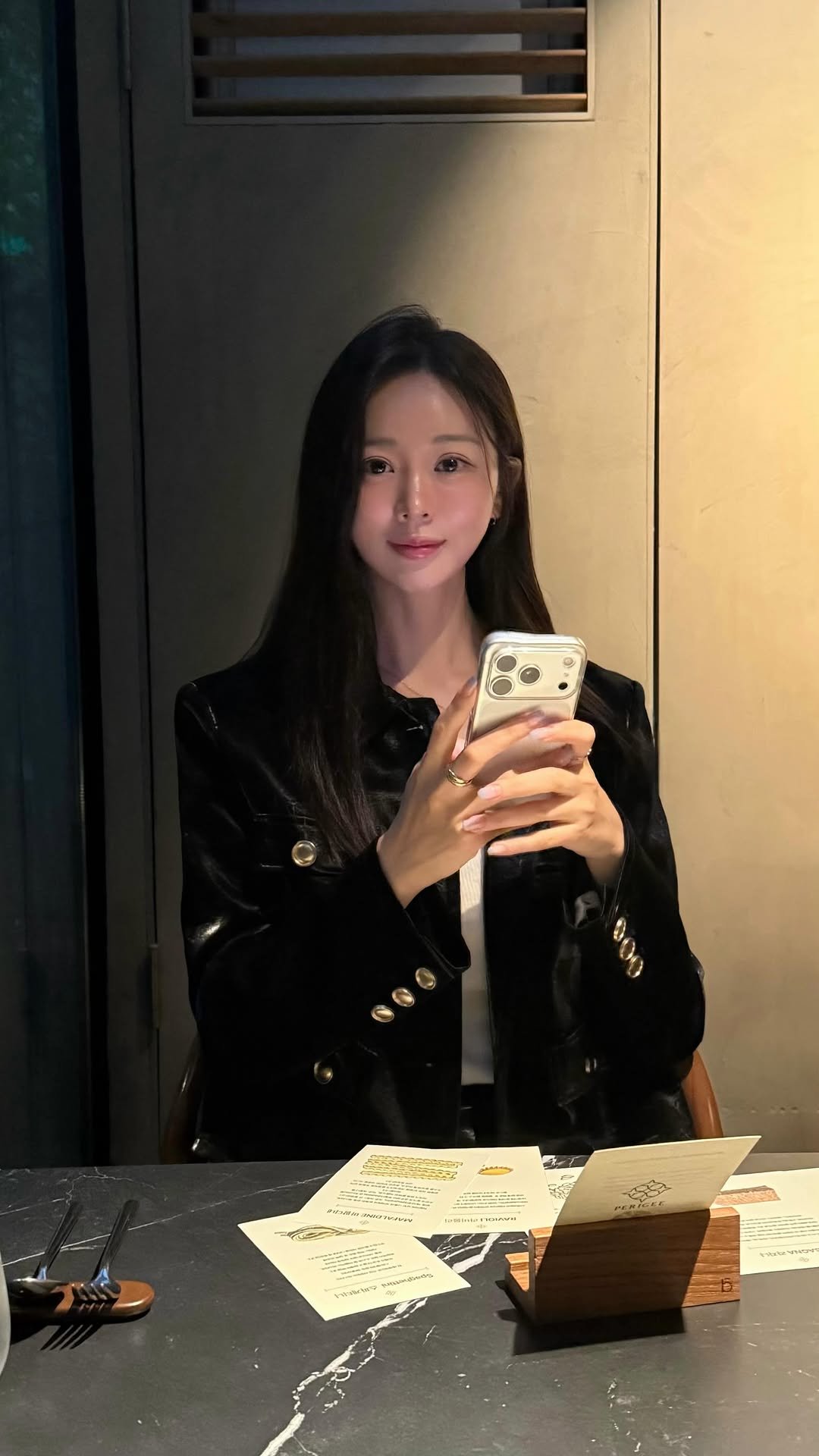 jungsungaa 게시물 이미지: 올해 간 식당중에 내 맘 속 1등 🪽

분위기, 맛, 와인 페어링 완벽 ..✨💫
이...