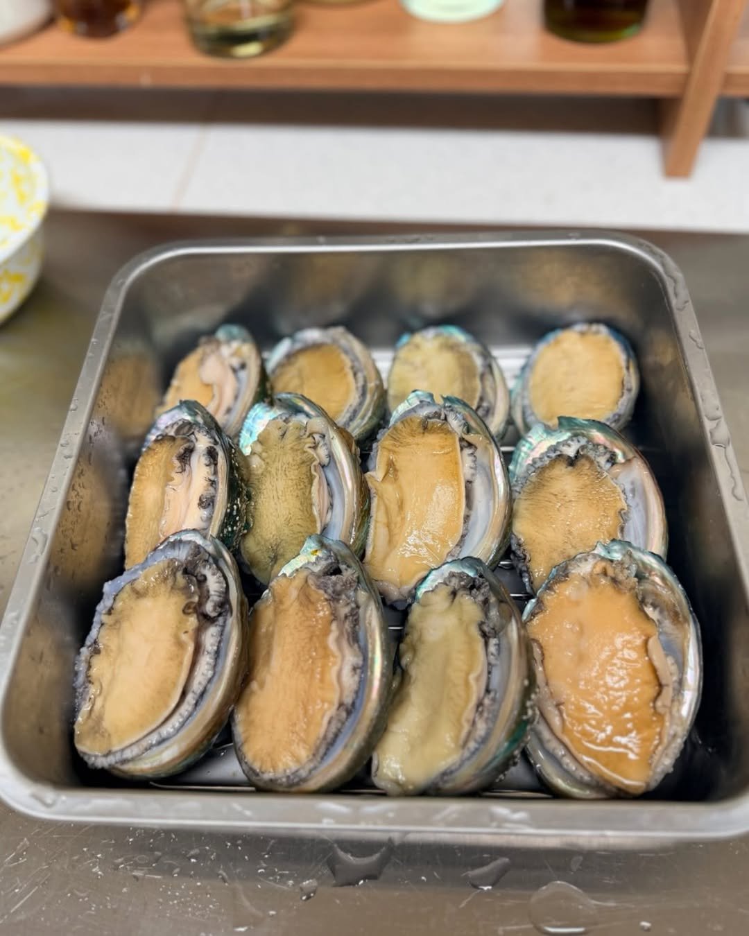 Photo by 정원테이블 on February 10, 2026. May be an image of oyster, shellfish and text.